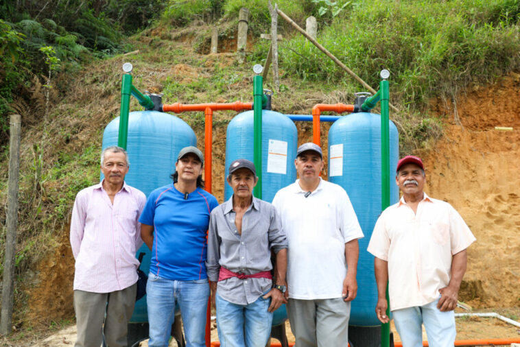 Comunidades de Pitalito, Saladoblanco y Rivera estrenaron Plantas de Tratamiento de Agua.