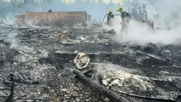 Declaran calamidad pública en Pereira por incendio en Futuro Bajo
