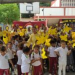 La comunidad educativa del colegio Gabriel García Márquez de Maicao, se contagió del ambiente literario para recordar en su natalicio al premio nobel de literatura.