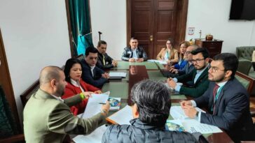 Gerente de Capresoca entrega Proyecto de Regionalización al Superintendente Nacional de Salud
