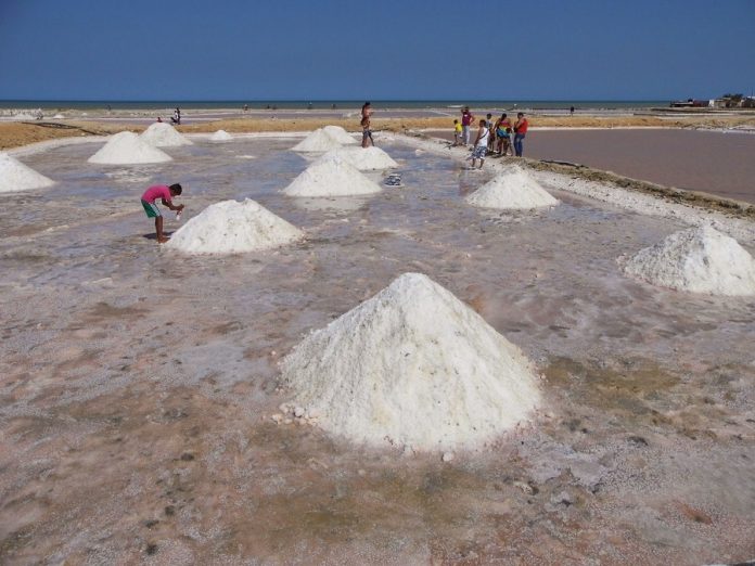 La Guajira recibió en 2019 inversiones por 80 millones de dólares por gestión de ProColombia. Foto de Salinas de Manaure ilustrativa.