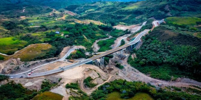 Gobierno Nacional entrega 2.2 kilómetros de vía definitiva en Rosas, Cauca