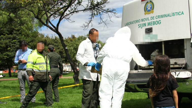 Hallan cuerpo sin vida y con signos de tortura en inmediaciones del estadio El Campín Las autoridades reportaron el hallazgo del cuerpo sin vida de un hombre que tenía entre 35 y 40 años de edad. Los hechos se presentaron cerca al estadio El Campín.