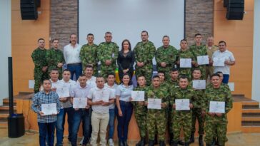 Impulsando el sector agropecuario: Soldados capacitados por el SENA Casanare recibieron certificado en inseminación bovina