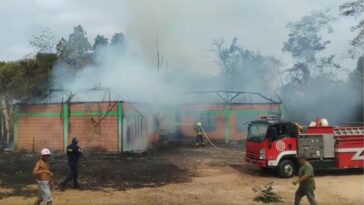 Incendio acabó con colegio en Planeta Rica