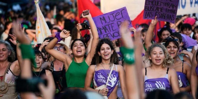 Mujeres de todo el mundo se movilizaron por sus derechos en el Día Internacional de la Mujer