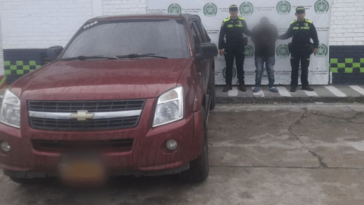 En medio de un operativo desarrollado en Pasto capturaron a sujeto que habría robado una camioneta en el municipio de Tangua