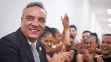 Posicionándose en Colombia, Roberto Jairo demuestra lo que es: un líder de talla nacional | Opinión por: Finito