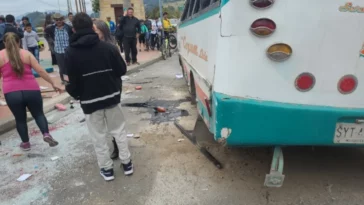 Accidente de buseta en Zipaquirá deja 24 heridos