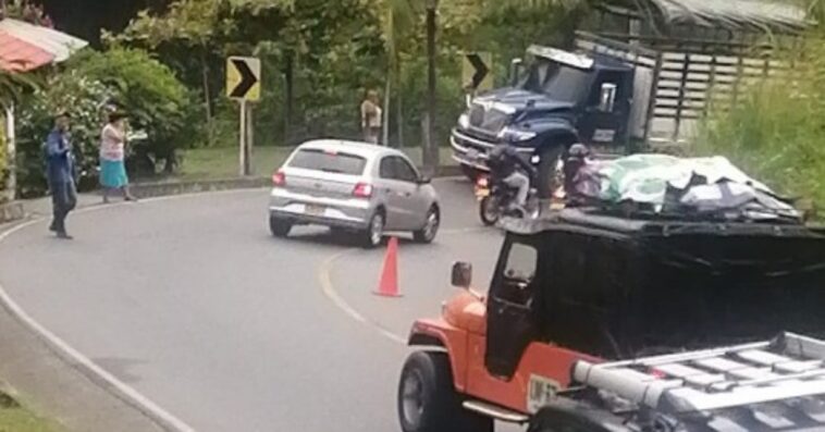 Accidente de tránsito en la vía Manizales – Neira dejó un motociclista muerto