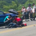 Accidente en la vía Calarcá – Armenia dejó un motociclista lesionado