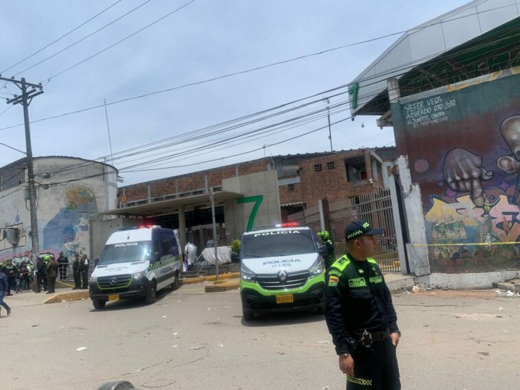 Ataque sicarial dejó un muerto en la puerta 7 de Corabastos Un hombre fue asesinado en la puerta 7 de Corabastos, la mañana de este jueves. Le contamos los detalles de este crimen.