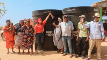Comienza a llegar agua a comunidad indígena de la Alta Guajira