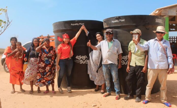 Comienza a llegar agua a comunidad indígena de la Alta Guajira