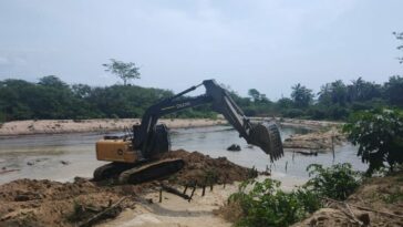 Corpamag retiró trincheras y diques de los ríos Frío y Fundación