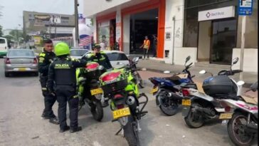 Dos delincuentes asaltaron sucursal Banco de Bogotá sobre avenida 40 en Villavicencio