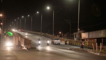 Elec modernizó luminarias del puente Segundo Centenario en Montería