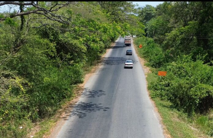 El mandatario guajiro sustentará técnicamente para incluir dentro del orden del día la consecución de recursos para terminar la vía Riohacha-Cuestecitas.