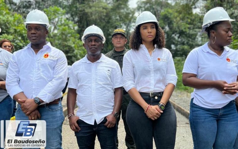 Gobernadora del Chocó, Nubia Carolina Córdoba Curí, realiza visita de verificación de construcción de obras en el municipio de Cantón de San Pablo.