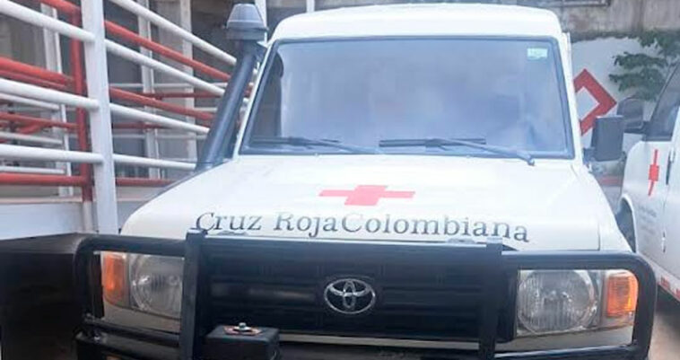 Hurtaron una camioneta de la Cruz Roja