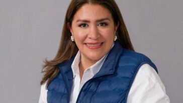 Senadora Liliana Benavides visitó Bolívar y anunció gestión para continuar la pavimentación de la vía Altamira-Linares