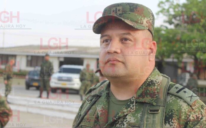 Luis Felipe Acosta Valencia, comandante saliente del batallón numero 6 Cartagena.