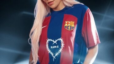 ¡Precio de Oro! La camiseta de Barcelona con el logo de Karol G cuesta una fortuna