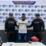 «Atemorizaba disparando a los negocios que no pagaban»: Capturado alias ‘El Negro’ en Bogotá