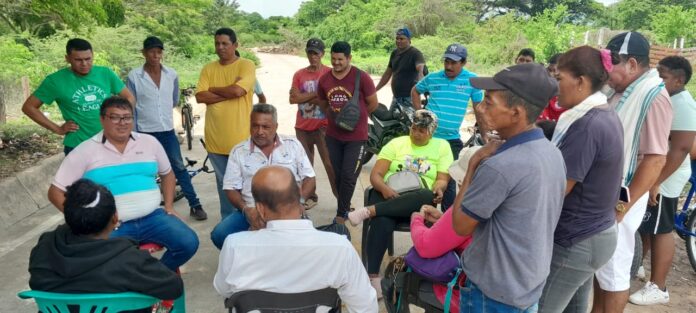 Los veedores en Carraipía mantienen una posición de diálogo independiente en busca de solución a los problemas del pueblo.
