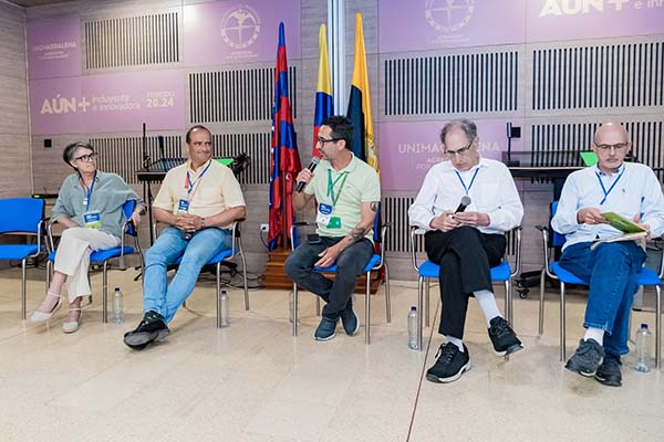 Entre las conferencias magistrales, especialistas como Almudena Hernando de España, José Bettencourt de Portugal, Gary Feynman de Estados Unidos, entre otros, compartieron sus conocimientos en el ámbito arqueológico.