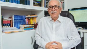 Falleció en Montería el escritor Antonio Mora Vélez