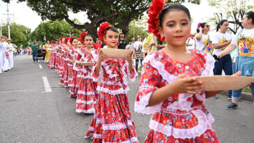 Los Piloneritos llenaron de música y alegría las calles de Valledupar