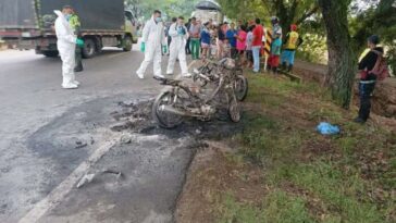 Motociclista murió incinerado en la vía Neiva – El Juncal 8 11 mayo, 2024