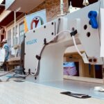 Mujeres afrometenses reciben máquinas de coser para emprender