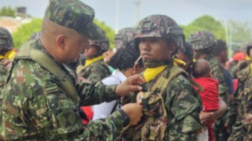 Soldados del primer contingente del ‘Grupo Rondón’ juran bandera en Distracción
