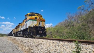 Bloqueos a la línea férrea repercutirían de manera económica y social en La Guajira