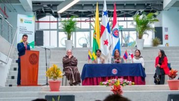 Embajadora de Panamá concluye visita a Nariño con encuentro académico en la Universidad Cesmag