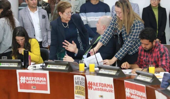 Reforma laboral debate en el Congreso