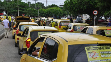 Taxistas denuncian persecución por las fotomultas