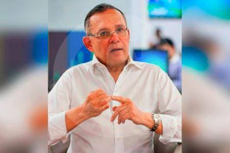 <b>Efraín Cepeda presidirá el Senado</b> a partir del 20 de julio: conservadores lo eligieron por unanimidad