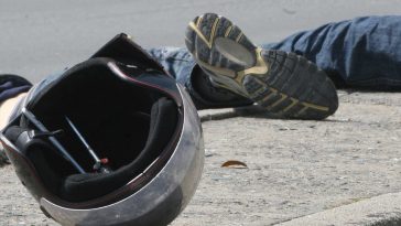 Accidente entre motociclista y taxi dejó una persona muerta en San Cristóbal En la mañana de este viernes 26 de julio se presentó un grave siniestro al sur de Bogotá, en el cual se vieron involucrados un automóvil tipo taxi y una motocicleta.