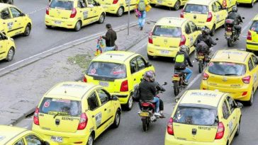 Alcaldía de Bogotá tendrá mesas de diálogo con taxistas este miércoles, tras el paro