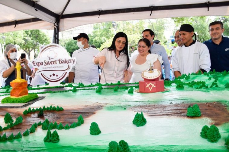 Cúcuta Celebra la Torta Más Grande de los Santanderes en un Evento Histórico