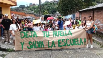 Empresa de Aseo acompañó protesta de la comunidad del Hernando Vélez Marulanda