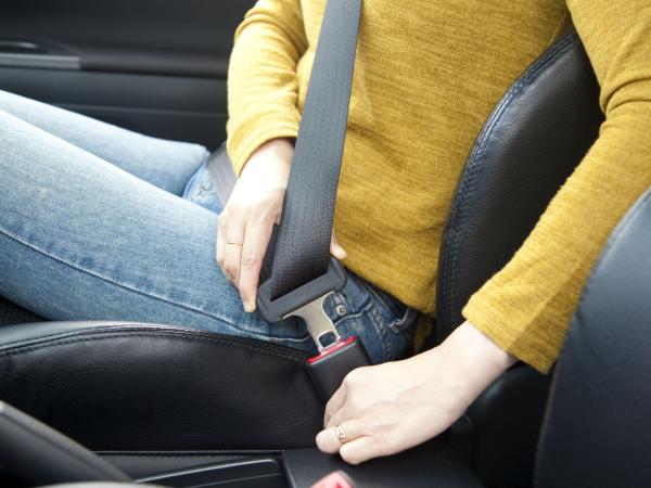 ¿Cuántos accidentes habría hoy si los carros no tuviesen cinturones de seguridad? Preston Tucker se dio a la tarea de evitarlo.