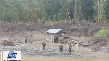 Fuerzas Militares destruyen siete unidades de producción minera en Chocó.