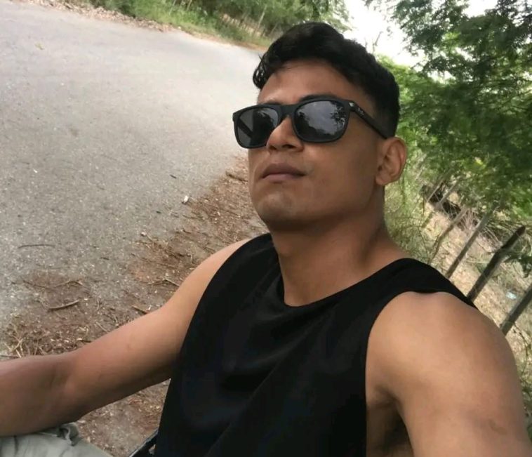 Joven falleció tras chocar su moto contra un camión