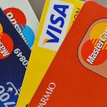 Visa y Mastercard amplían tope de comisiones de tarjetas que no son de la UE