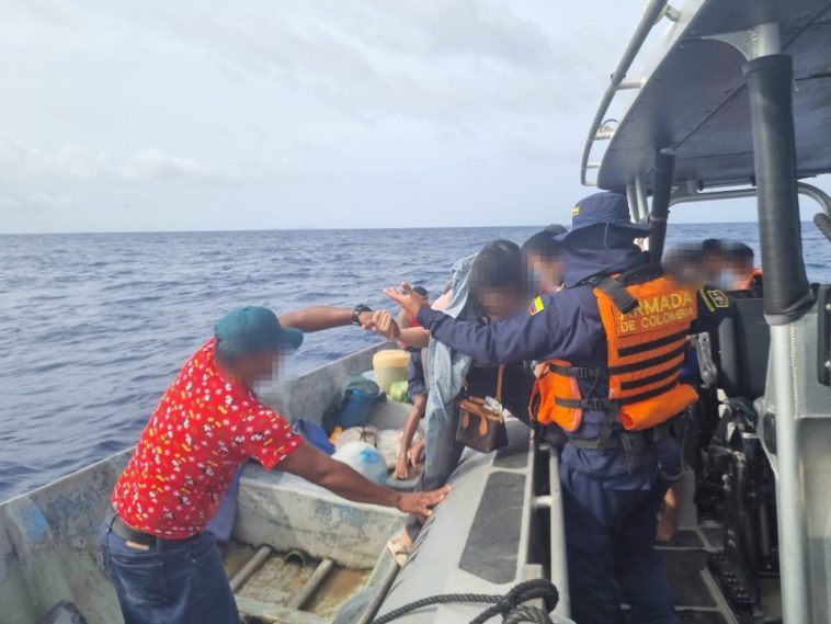 Armada Nacional rescató ocho migrantes en aguas de San Andrés