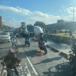 Bus de Transmilenio y camión mezclador de cemento, involucrados en fuerte choque; al menos, 20 personas lesionadas